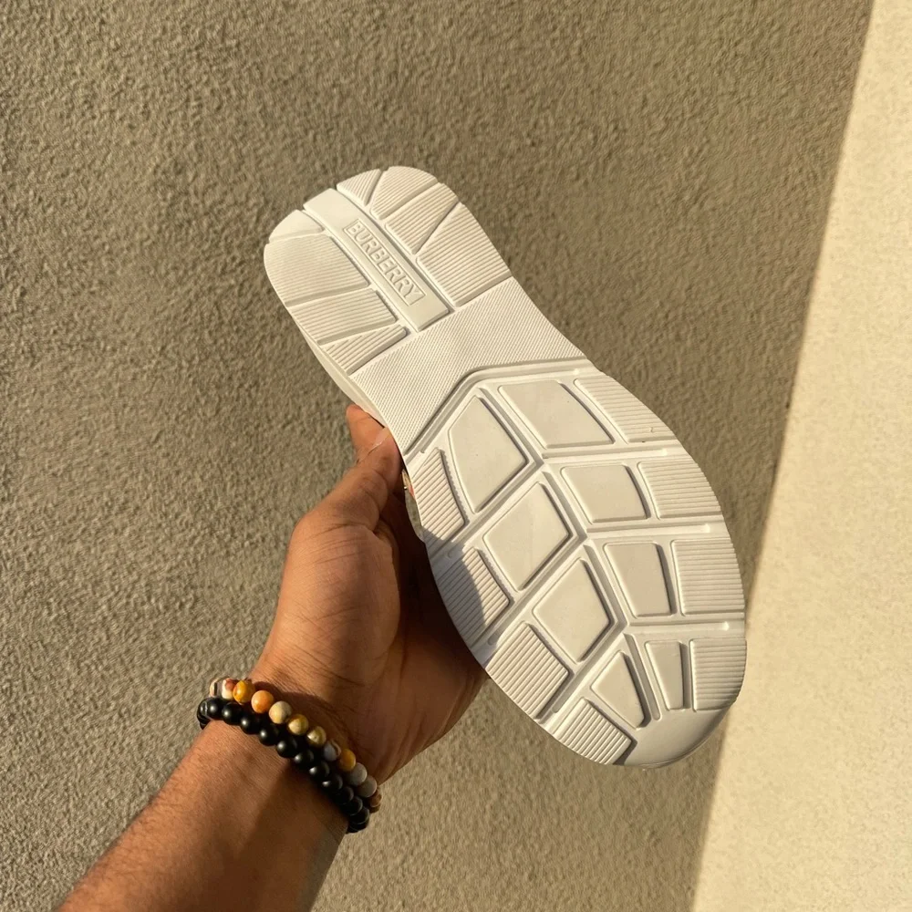 Burberry Men Trainers Size 45 - Picture 7 of 7